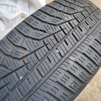 Pneumatici invernali 215/65 R17 + cerchi in ferro
