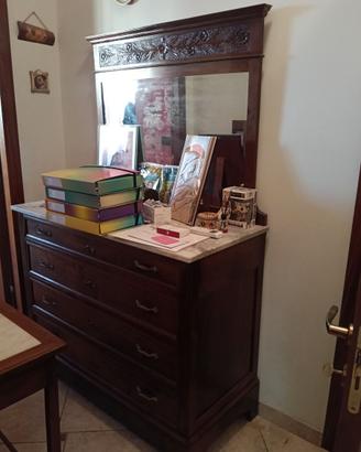 Camera da letto in legno antiquariato