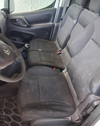 sedili sedie anteriori Citroen Berlingo 2015