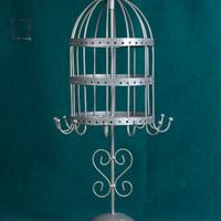 Portagioielli in metallo girevole