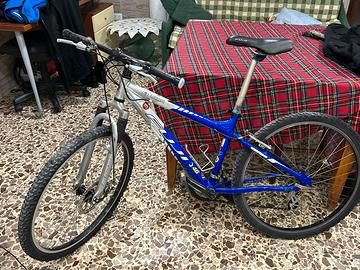 Bici MTB BIKE  26 FUJI A DISCO