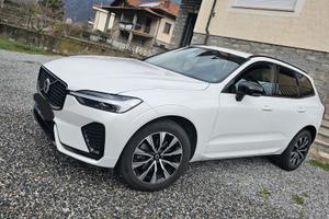 Volvo xc 60 plus dark