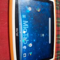 tablet 10 pollici Clementoni prezzo 50 euro 