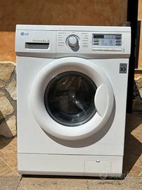 lavatrice LG 8 Kg 1200 giri qua1siasi prova