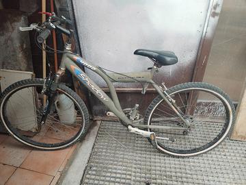 Bicicletta Mountain Bike Shadow 4000