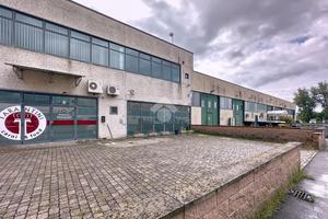 NEGOZIO A VICOPISANO