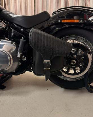 Borsa moto in cuoio