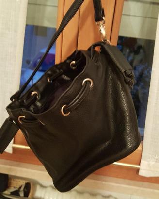 borsa piccola donna in Similpelle nera o azzurra