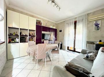 3 LOCALI A LA LOGGIA