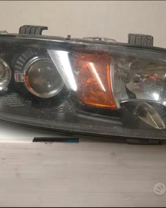 Fanali anteriori destra e sinistra Fiat