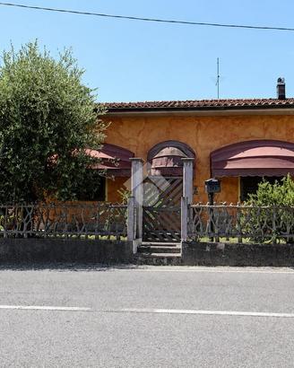VILLA SINGOLA A MONSUMMANO TERME