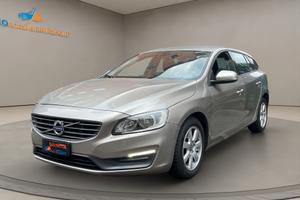 Volvo V60 SW - SERVICE COMPLETO