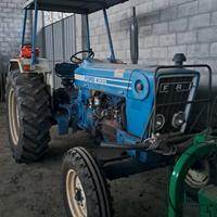 Trattore Ford 5600
