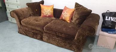 divano letto a una piazza e mezza