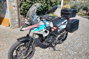BMV 700 GS