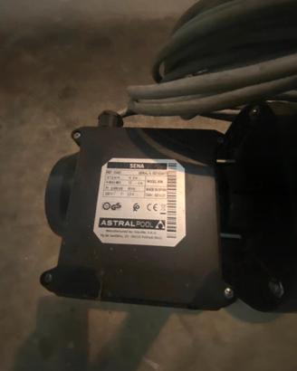 Pompa per piscina modello SENA di AstralPool