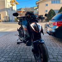 Ktm 1290 super duke R