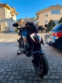 Ktm 1290 super duke R