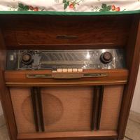 Radio-giradischi vintage Grundig 1950