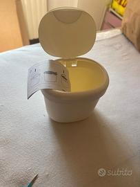 specchio da auto + assorbenti post parto + cestino