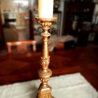 Candelabro da chiesa in legno 
