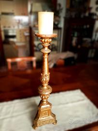Candelabro da chiesa in legno 