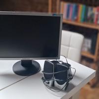 Monitor pc e altoparlanti