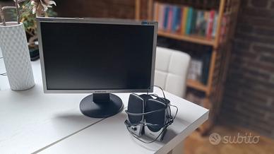 Monitor pc e altoparlanti