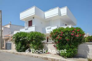 SPLENDIDA VILLA VISTA MARE, LIDO SPECCHIOLLA CAROV