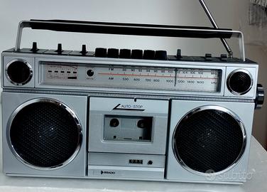 Radio IRRADIO con lettore K7 -Vintage