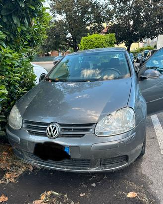 Volkswagen Golf 5 - NON MARCIANTE