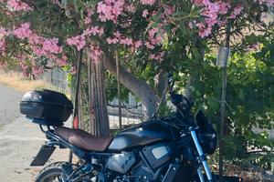 Yamaha xsr 700 accessoriata
