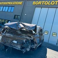 MITSUBISHI OUTLANDER per ricambi usati 4N14