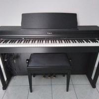 Pianoforte digitale Roland HP203
