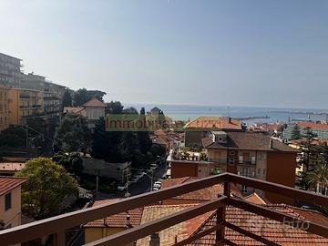 Imperia via Diano calderina attico fronte mare