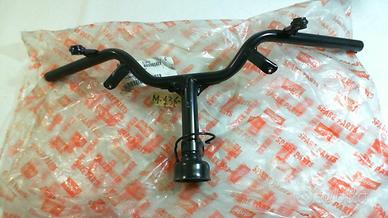 MANUBRIO VERNICIATO RALLY 50 APRILIA AP8218170