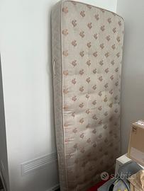 Materasso singolo a molle