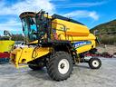mietitrebbia-new-holland-tc5-90-hillside