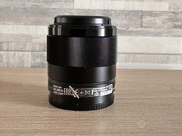 Sony 28 mm f 2 full frame