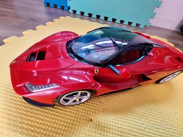 Macchina Ferrari telecomandata