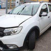 COFANO ANTERIORE PER DACIA Sandero Serie II