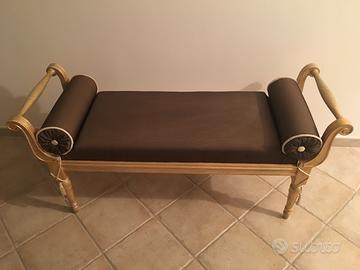 Panca scendiletto poltrona divano. Perfetta. Nuova