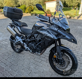 Benelli TRk 502x