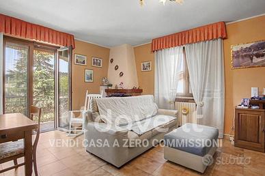 Appartamento di 90 m² con 3 locali e box auto a Ca