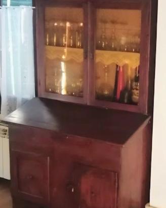 Antica madia con alzata in legno massello 