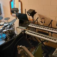 POSTAZIONE SERVER PER FARE MUSICA. PREZZI SEPARATI