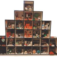 ESPOSITORE PER NEGOZIO A PIRAMIDE