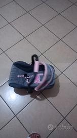 Bambole con seggiolino auto