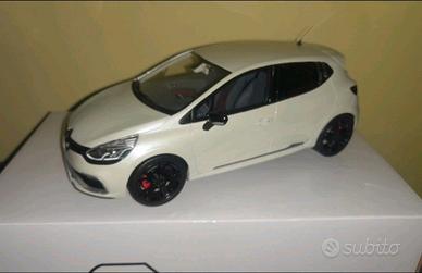 Modello Renault Clio 4 RS 1/18 Ottomobile 