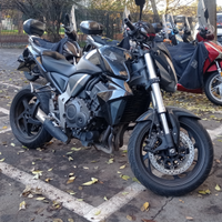 Honda cb1000r